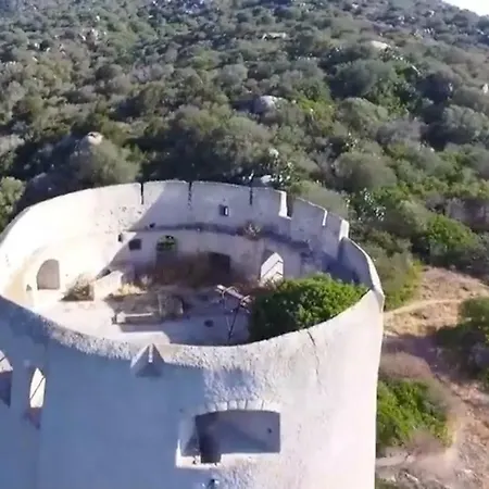 - Cala Pira Pochi Passi Dalla Spiaggia